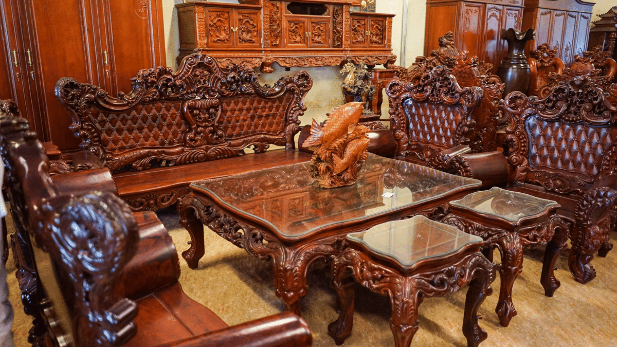 Mẫu bàn gỗ hương kiểu dáng hoàng gia